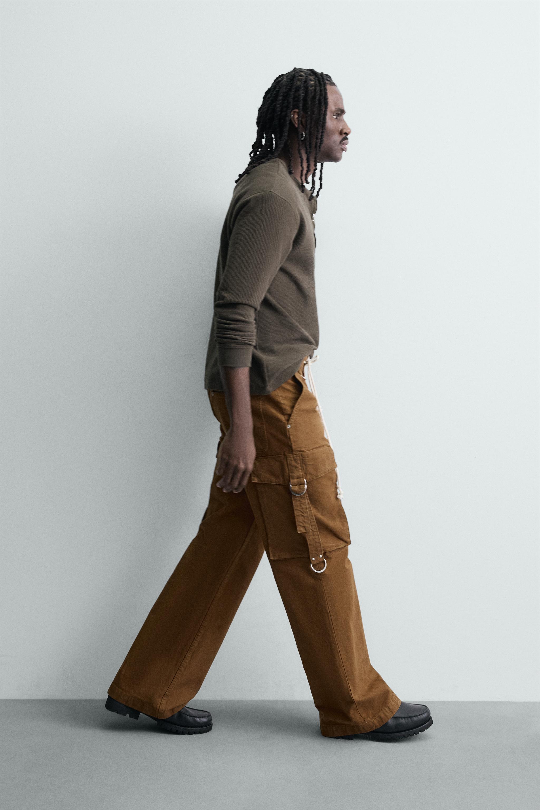 CARGO PANTS WITH POCKETS